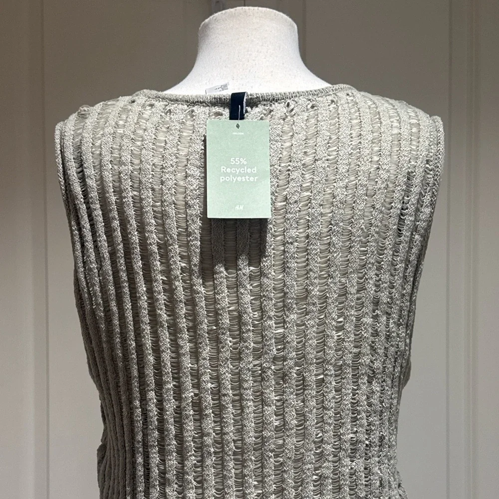 Divided Light Green Ribbed Tank Top - Picture 6 of 8